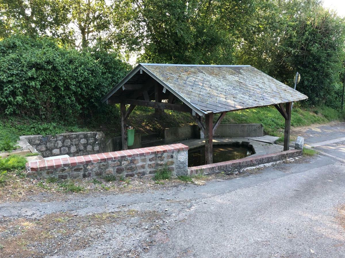 Aux Lettres Du Lavoir La Riviere-Saint-Sauveur Exterior photo